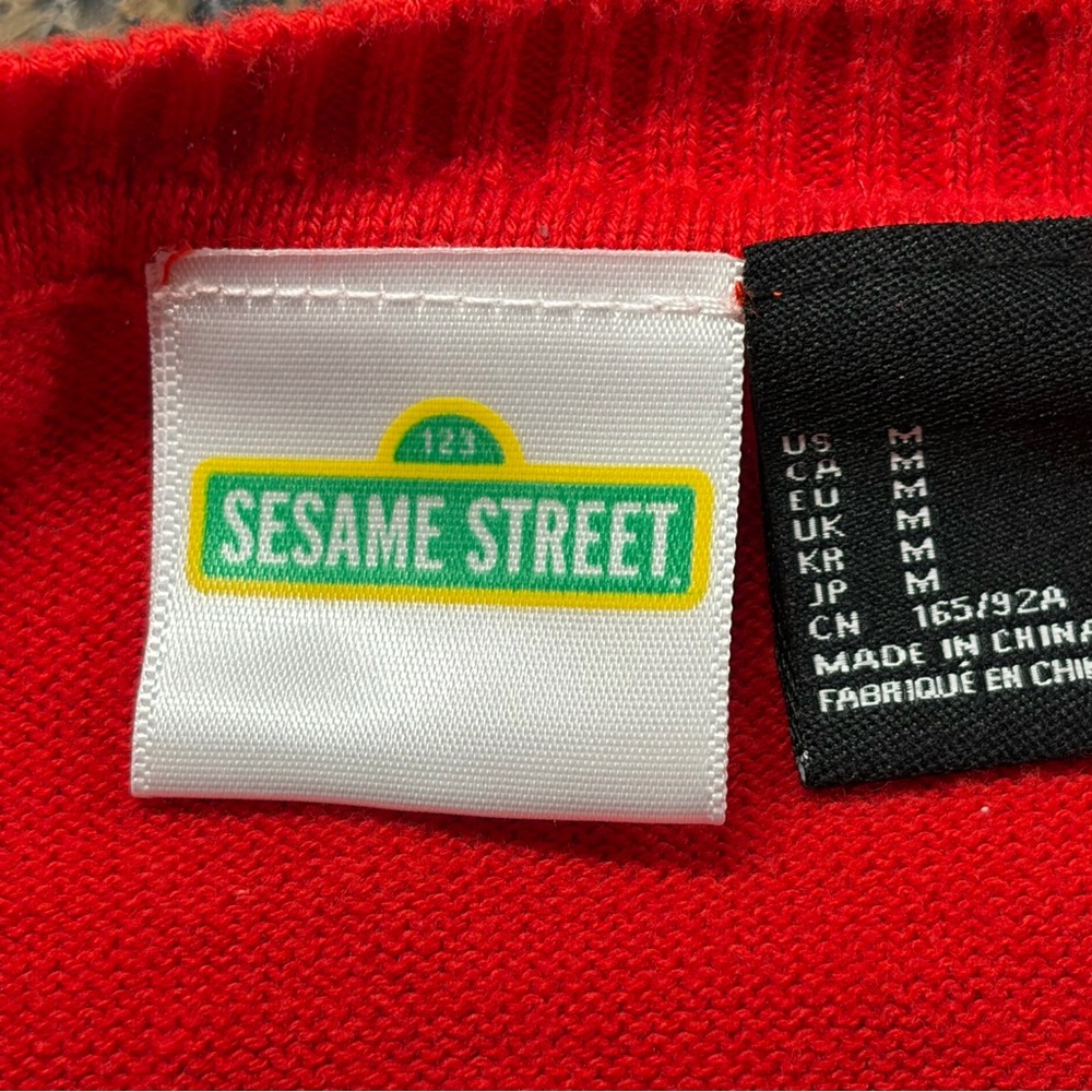Red Elmo Sweater - Picture 3 of 4